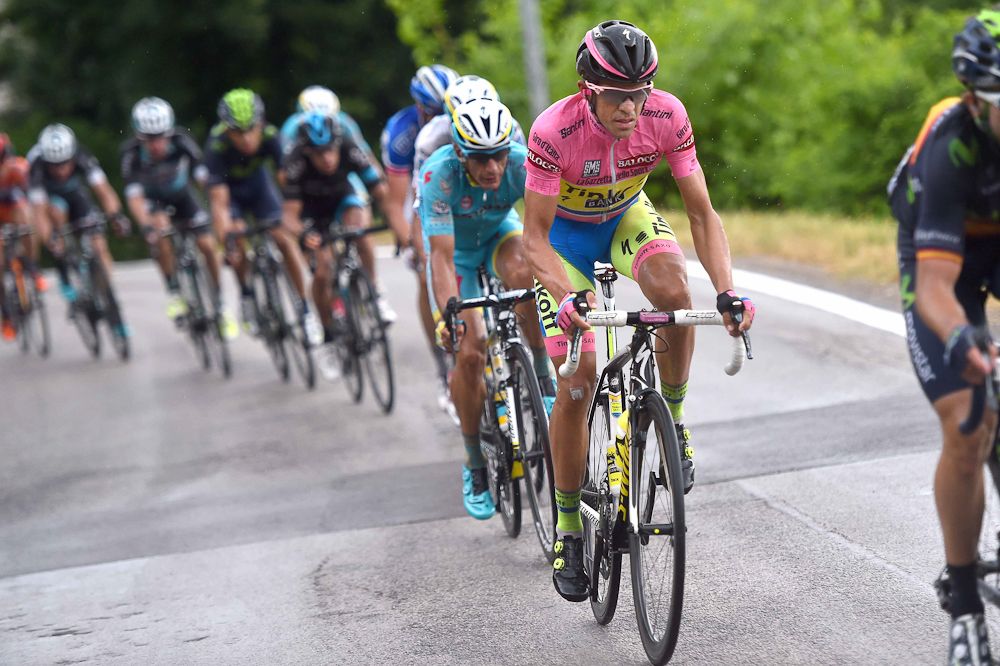 Alberto Contador gained more time on Fabio Aru on the climb to the finish.