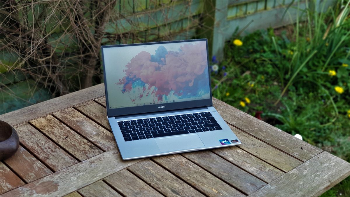 Honor MagicBook 15 review: A mighty fine mid-ranger