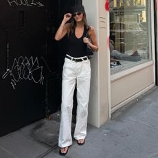 Influencer Coco Schiffer wearing a Madewell belt