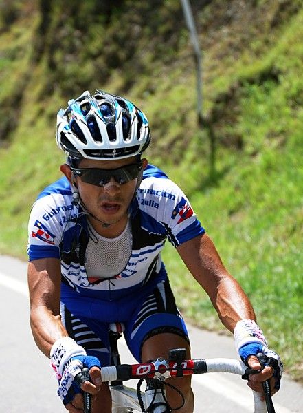 Diminutive Venezuelan Jose Rujano climbs to victory in the sixth stage of the Vuelta Pilsen Colombia.