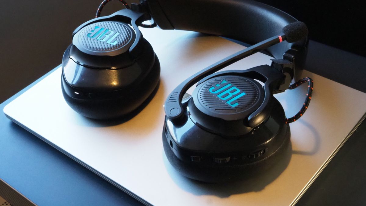 JBL upgrades its wireless headphones with huge battery life