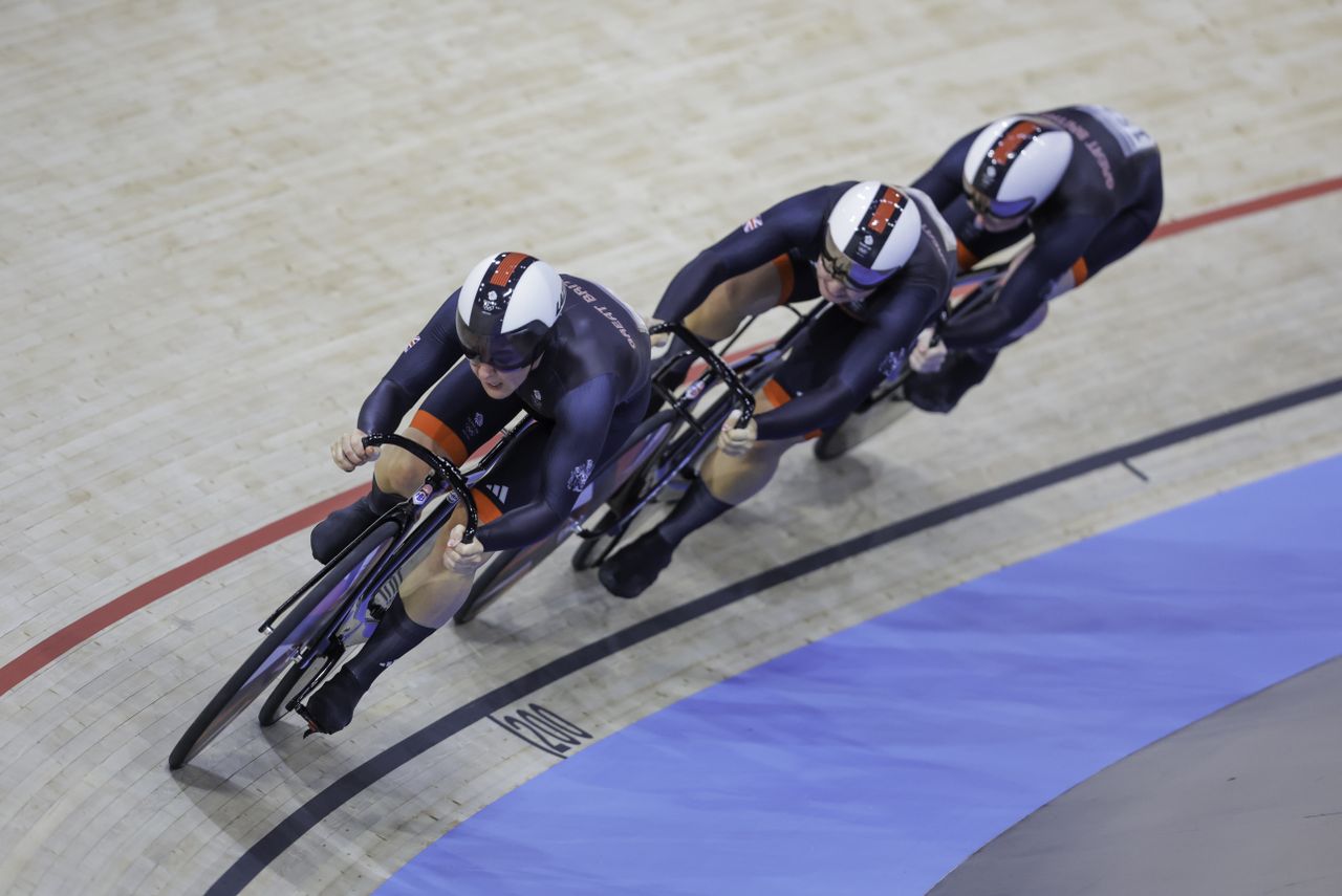 Katy Marchant, Sophie Capewell, Emma Finucane winning the Women&#039;s Team Sprint Final for Gold at the Paris Olympics also setting a new world record of 45.186 in the Women&#039;s Team Sprint