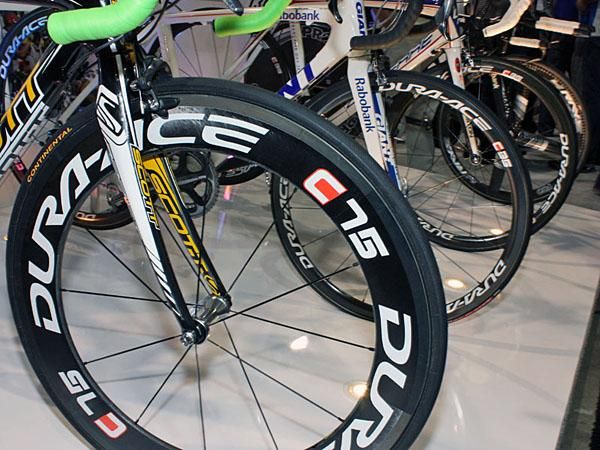 The 35mm and 75mm-deep Dura-Ace carbon tubulars we've seen on team bikes this year are still in the development phase but we'd expect to see them added to the production lineup for '11 at the latest.