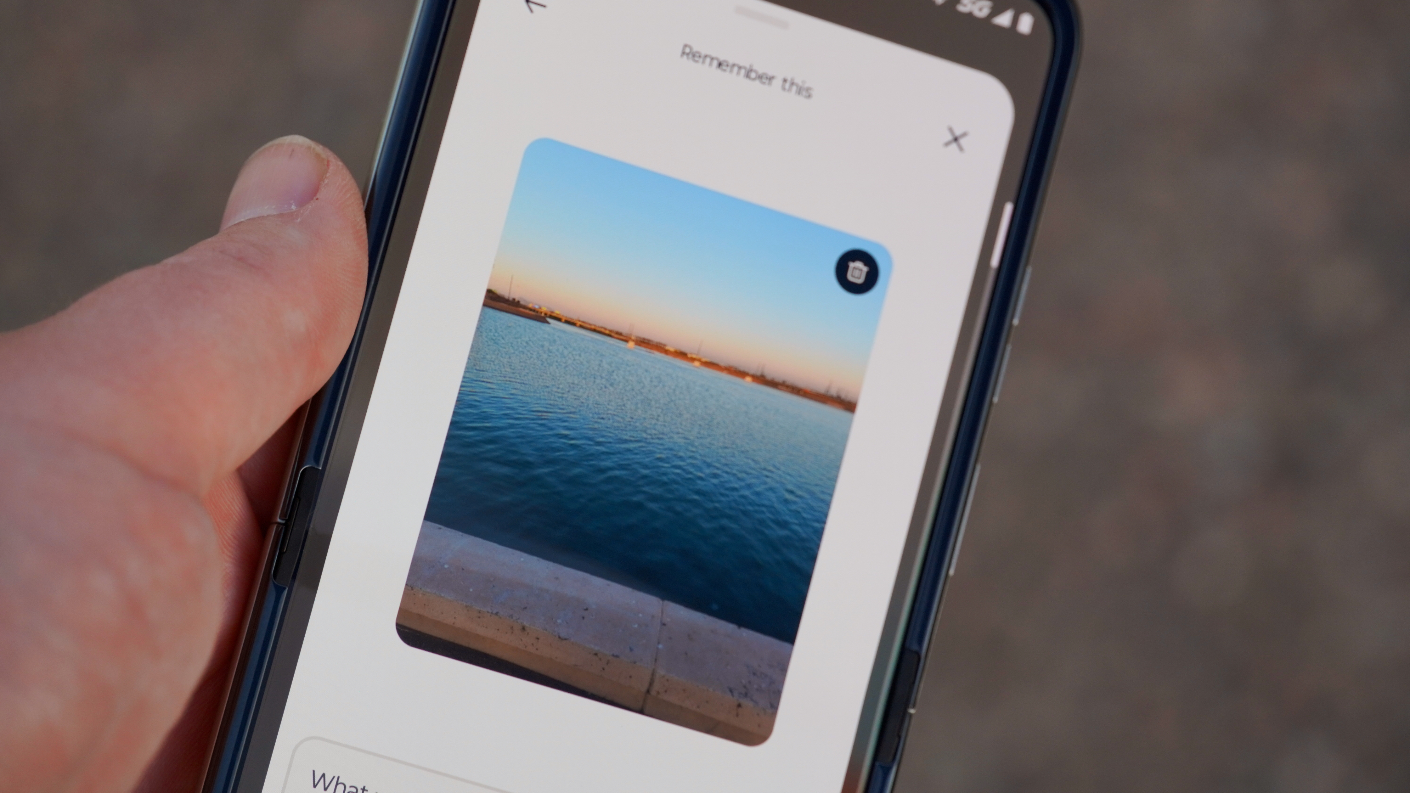 Moto AI features on the Motorola Razr 2025.