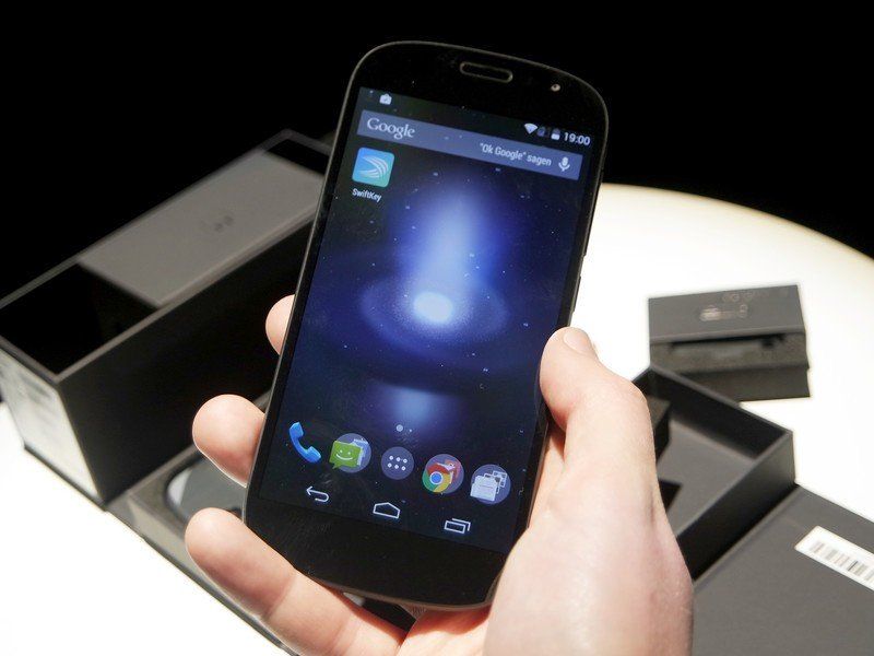 YotaPhone 2