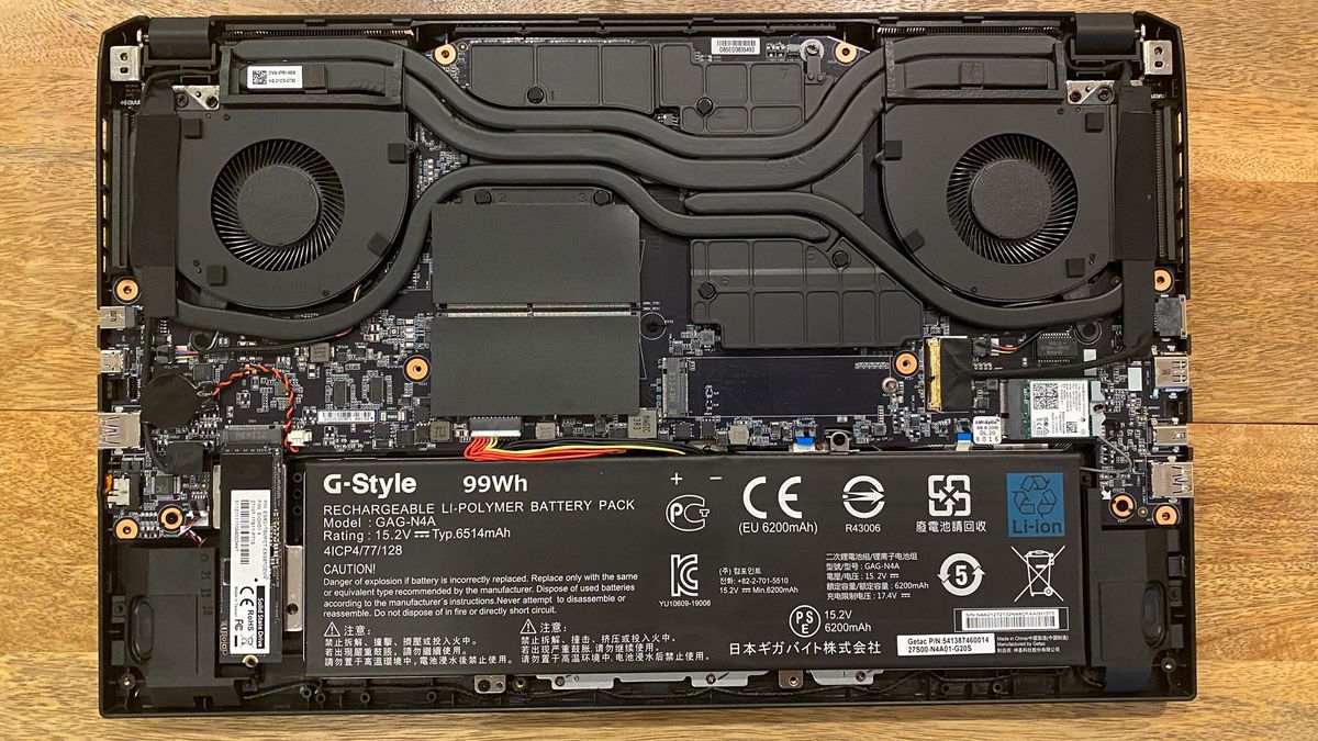 Gigabyte Aorus 17 Xe4 Review: A Small Bump Up 