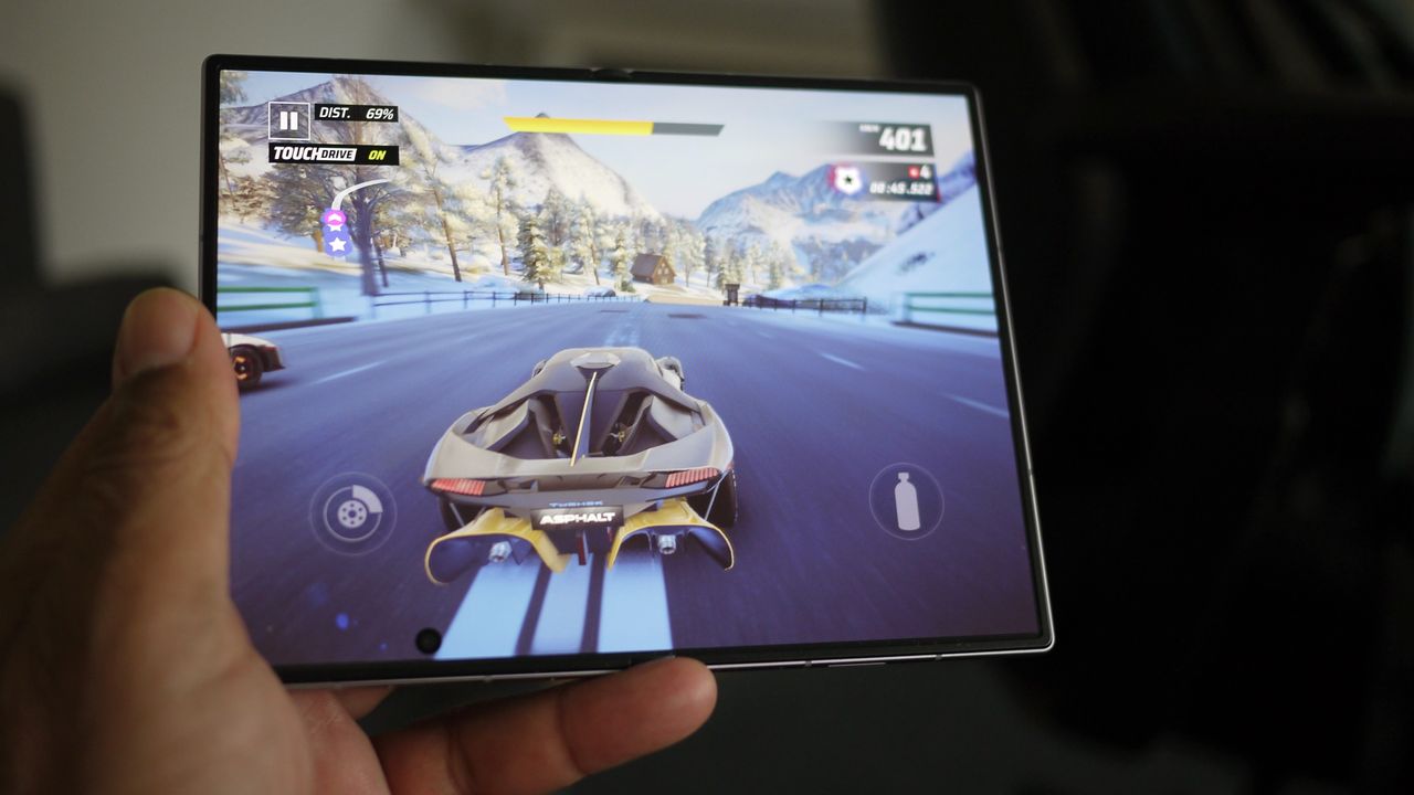 Galaxy Z Fold 8
