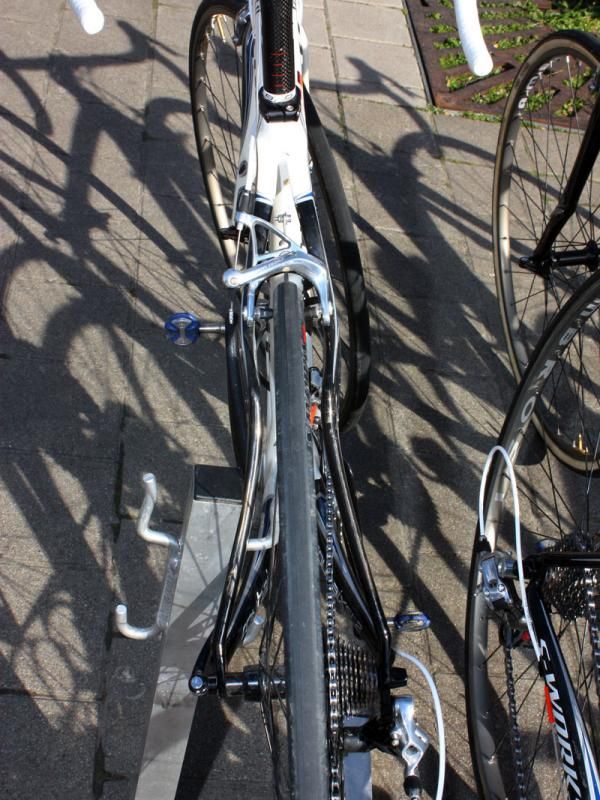 Seat stays on the new Project Black frame take a straighter path towards the dropouts when viewed from the rear as compared to the Roubaix SL2.