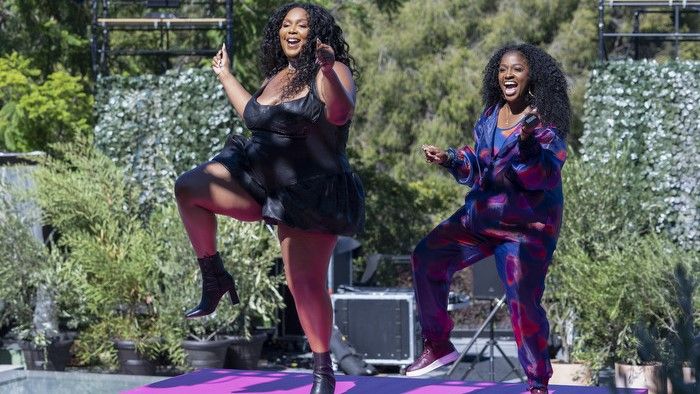 Lizzo and Tanisha Scott dancing on Lizzo&#039;s Watch Out for the Big Grrrls