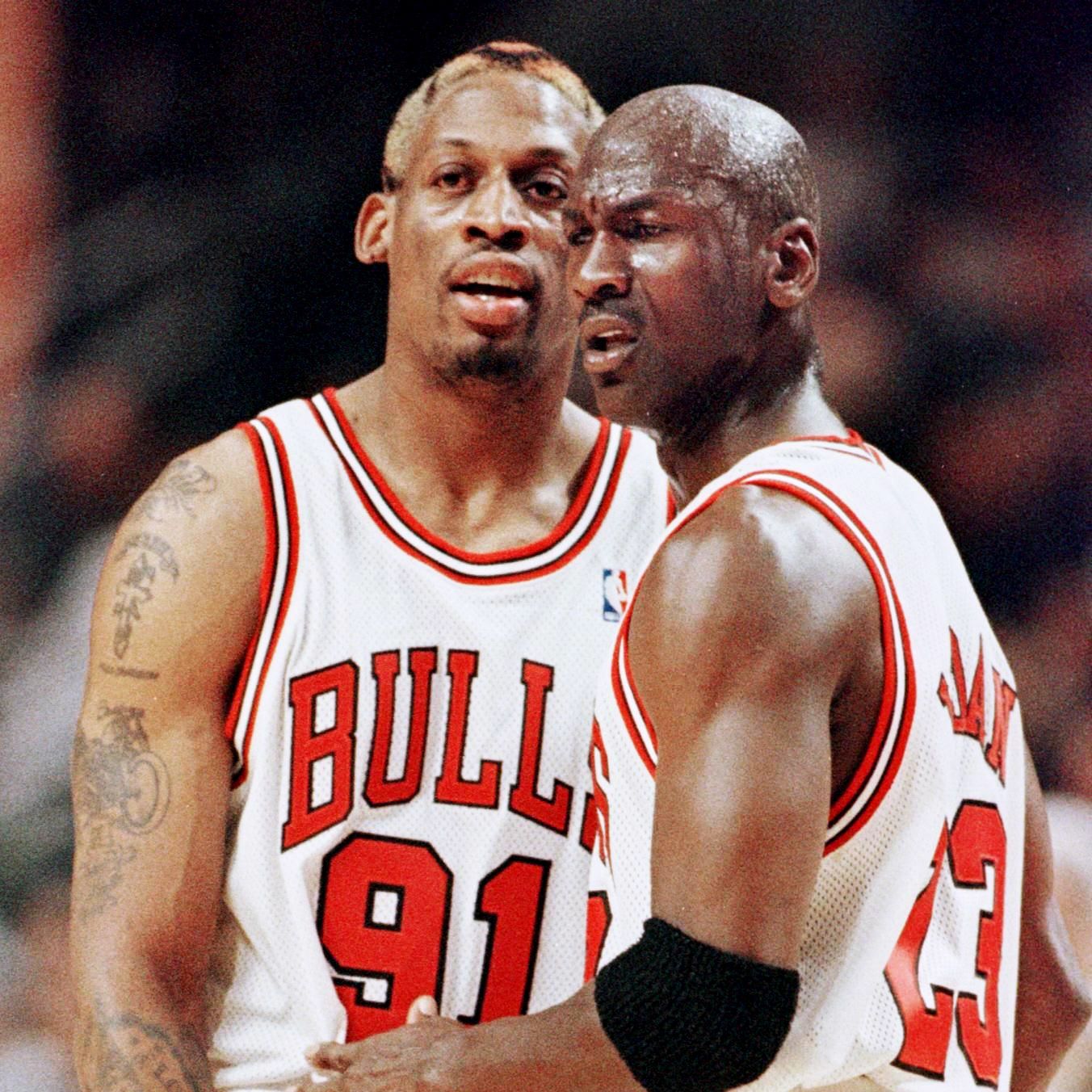 balsa hambruna Si Are Dennis Rodman & Michael Jordan Friends? | Marie Claire