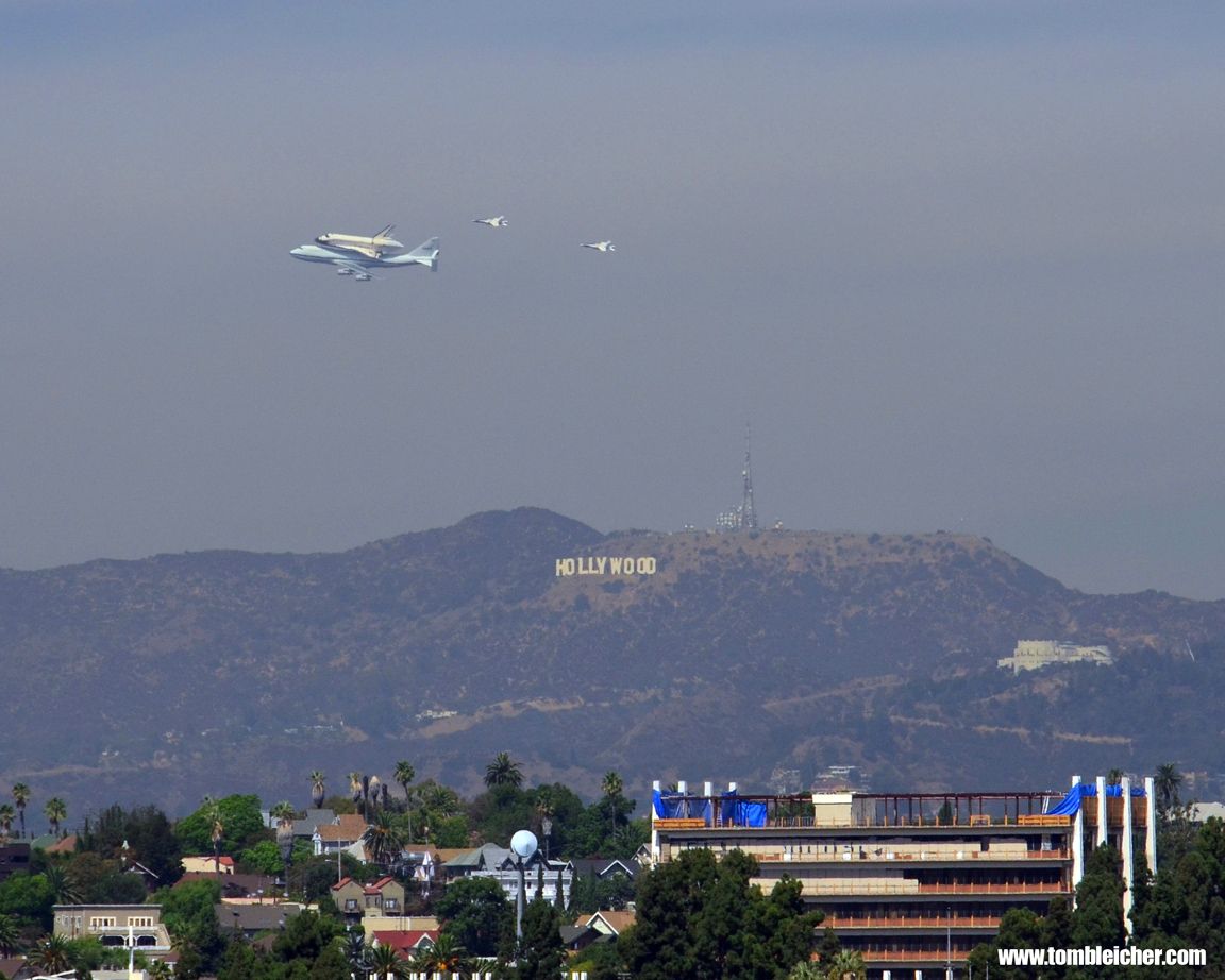 Endeavour flying over Los Angeles