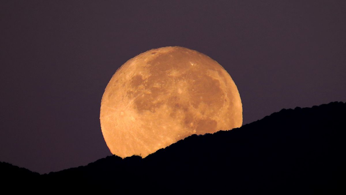 Super Moon Terakhir 2022 Terbit pada 11 Agustus Tonton langsung online
