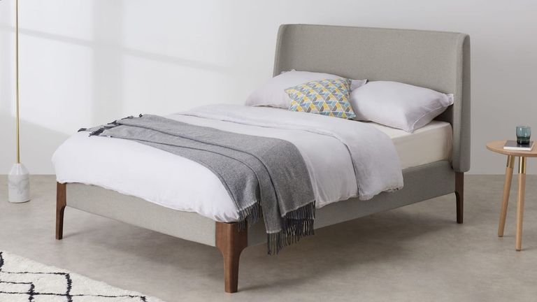 Ping Edit 10 Stylish King Size Beds For A Master Bedroom Real Homes 10 Stylish King Size Beds For A Master, Best Super King Bed Frames 2021