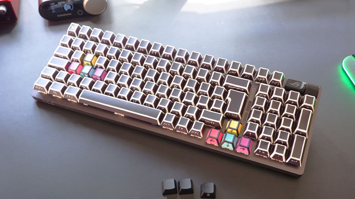 Glorious KeyCapsules keycap set, GPBT Sketch, on a gaming keyboard.