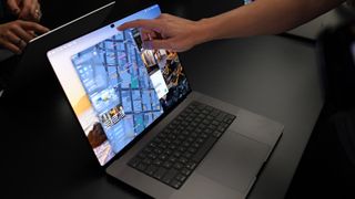 Apple Touchscreen MacBook Pro HANDS ON