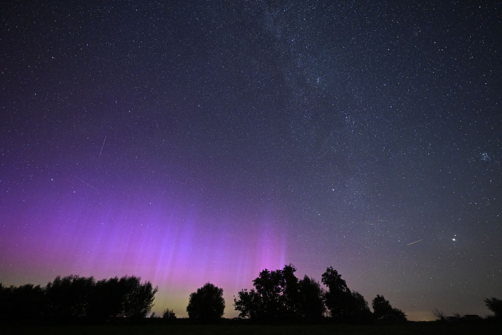 Rare display of northern lights and Perseid meteor…