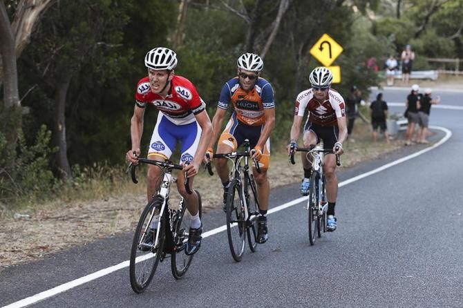 Nathan Earle sticks to O'Briens wheel.