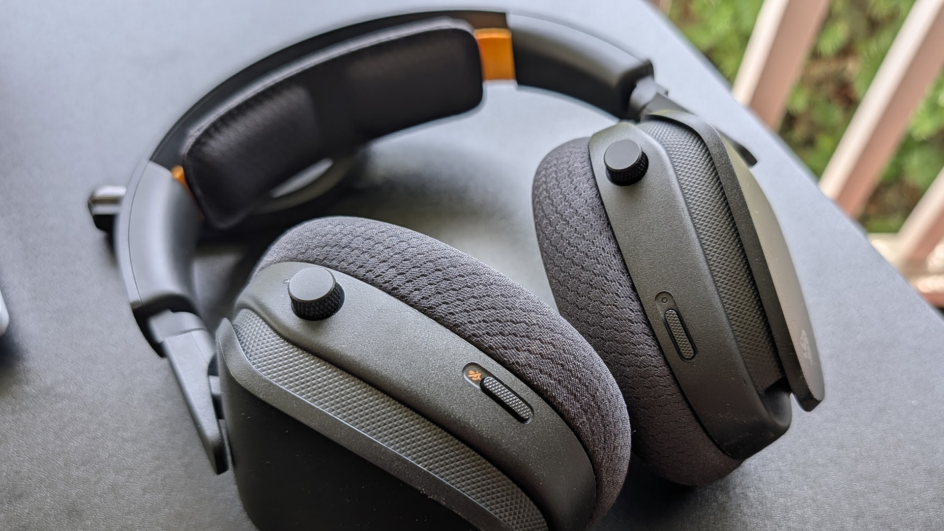 Glorious Wireless InfinitePlay Gaming Headset Review