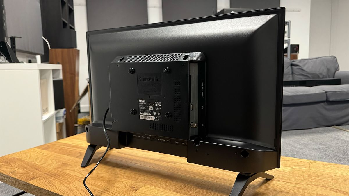 RCA Roku TV 24-inch (RK24HF1) small TV