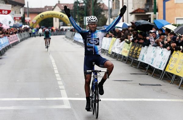 Alessandro Mazzi (Petroli Firenze) celebrates his victory.