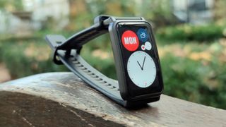 Honor Watch ES Review: A Fantastic Fitness Focused Smartwatch -  MobileTechTalk