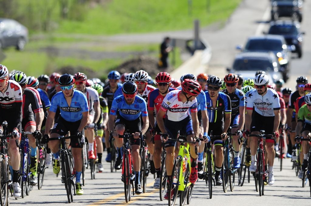 The peloton in action on stage 3