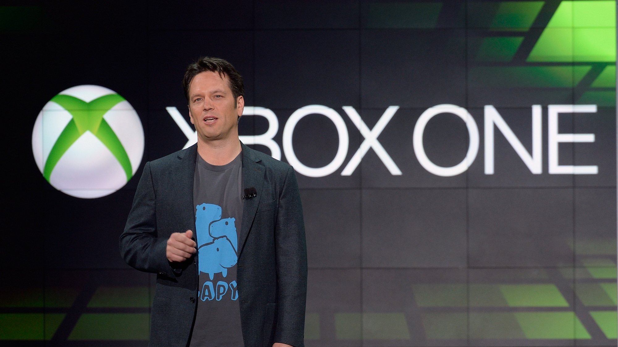 Phil Spencer, Wakil Presiden Microsoft Game Studios di Microsoft Corp.  Dia berbicara selama konferensi pers Microsoft Xbox di Electronic Entertainment Expo di Galen Center pada 10 Juni 2013 di Los Angeles, California.
