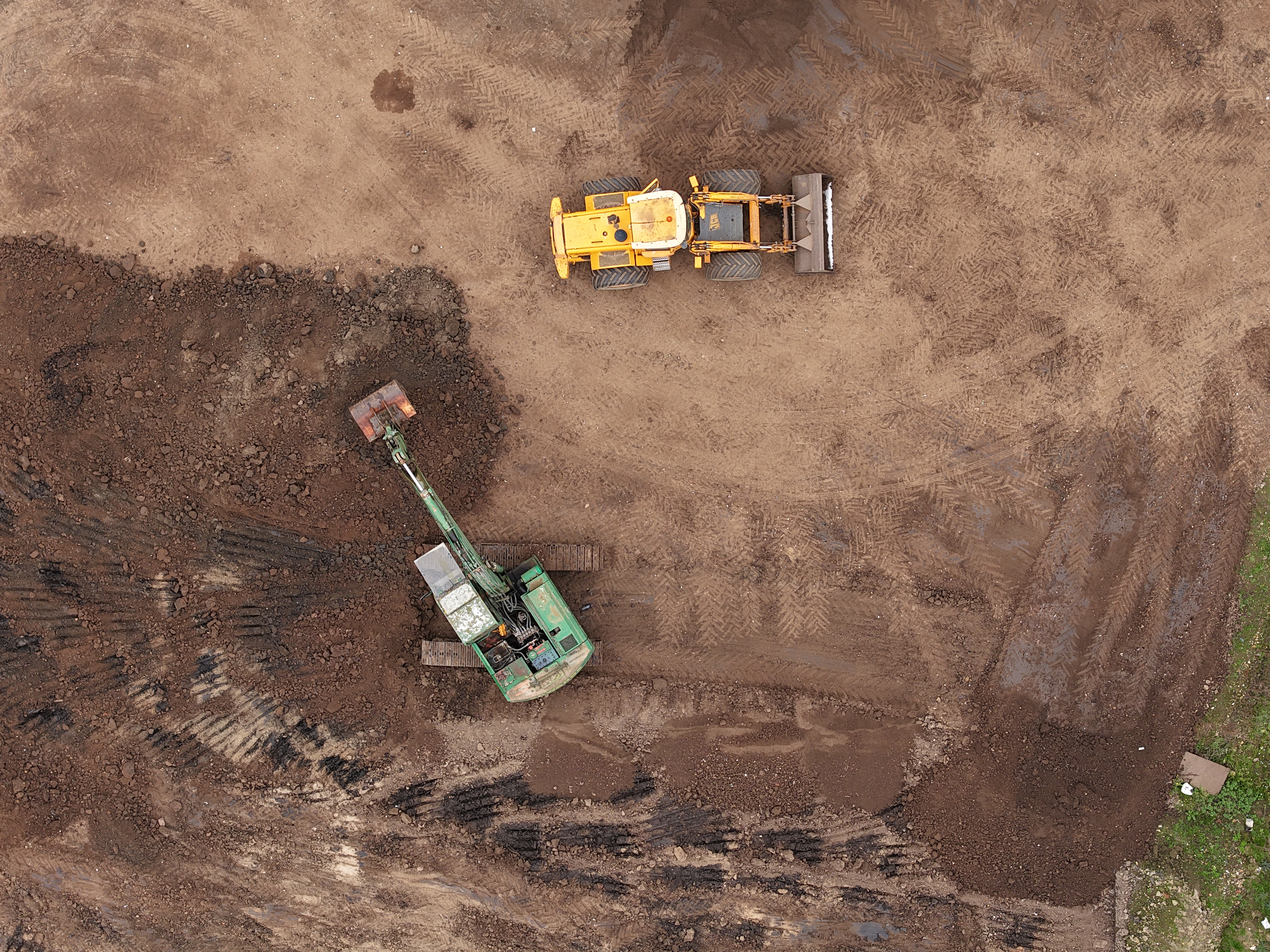 Aerial view of diggers taken with the DJI Air 3S.