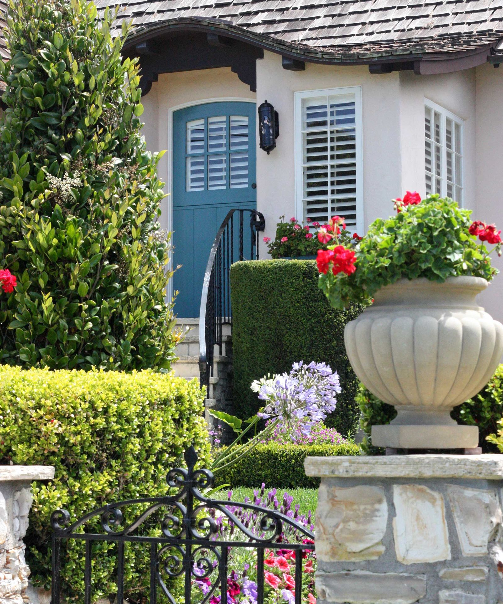 Front yard privacy ideas 10 stylish screening methods Homes and Gardens