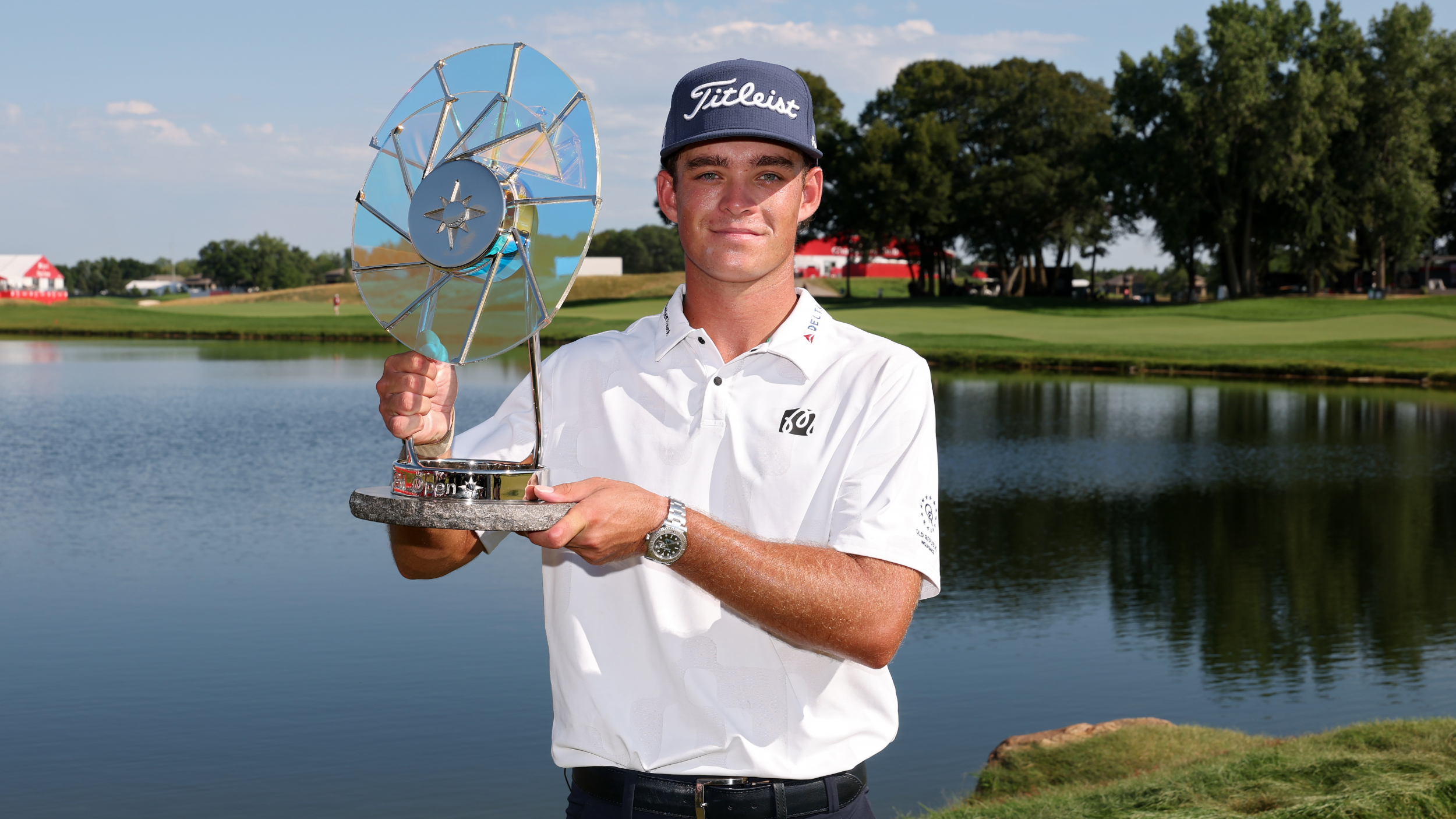 Jackson Koivun holding the 3M Open trophy