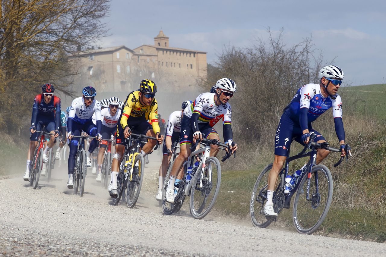 Strade Bianche 2022 - 16th Edition - Siena - Siena 184 km - 05/03/2022 - Julian Alaphilippe (FRA - Quick-Step Alpha Vinyl Team) - photo Luca Bettini/SprintCyclingAgency&Acirc;&copy;2022