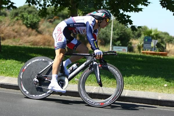 Matteo Mammini on his way to the espoir time trial title