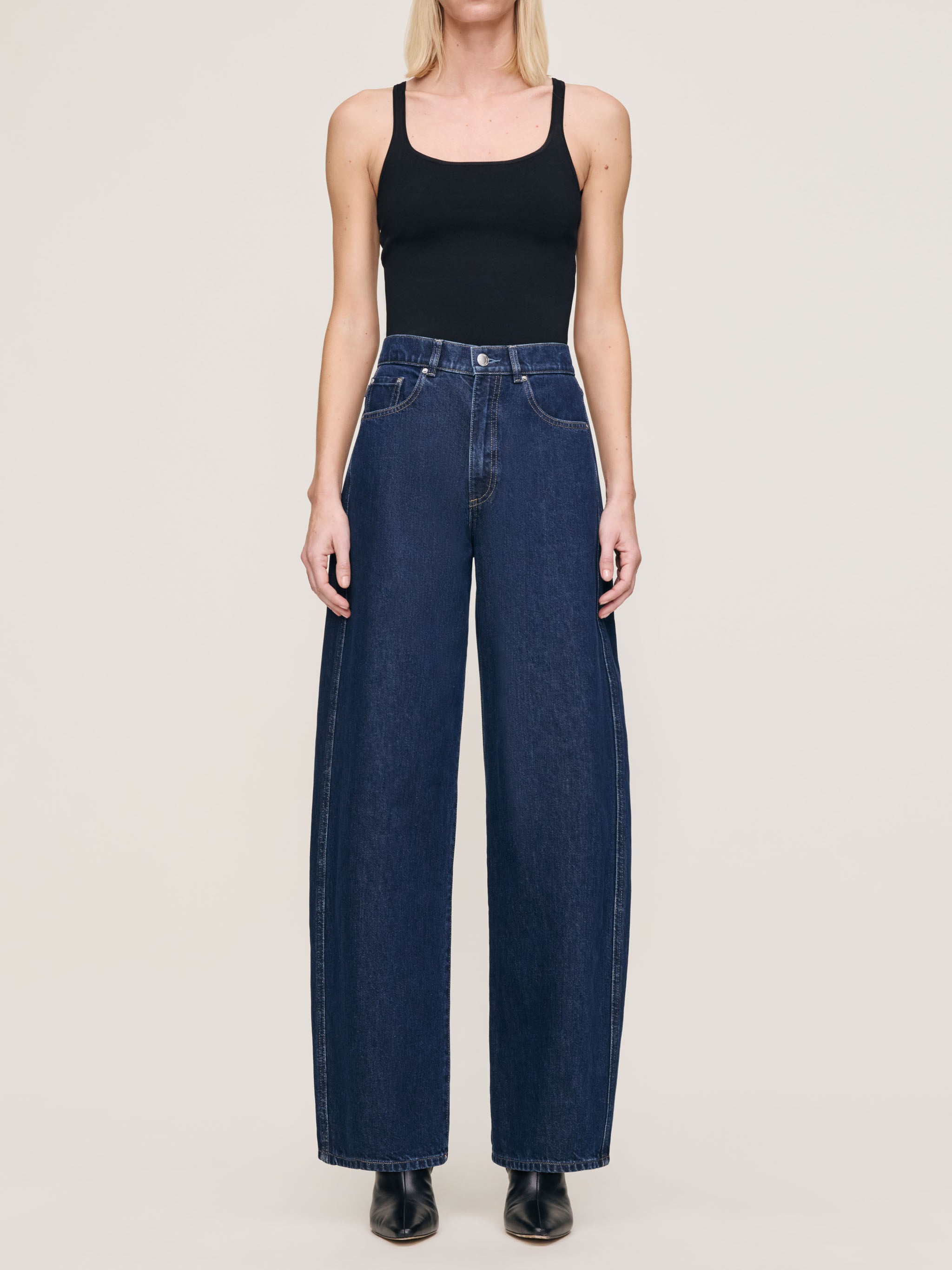 Taylor Relaxed Barrel Ultra High Rise 31" Jeans | Lake House - 23 / Lake House