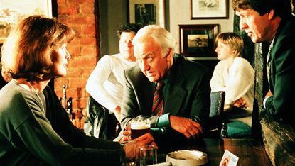 Inspector Morse in a pub