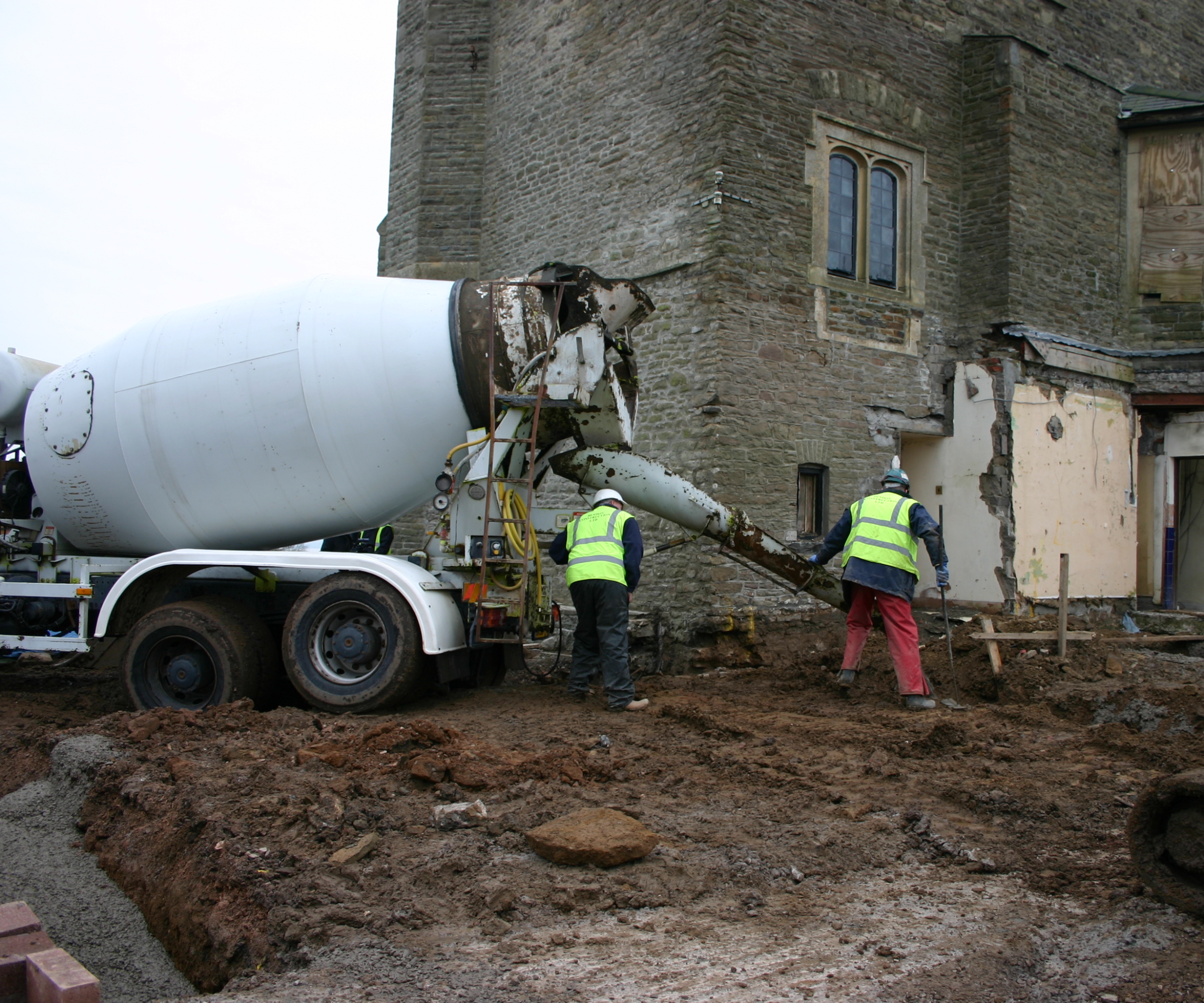 concrete lorry offloading into foundations