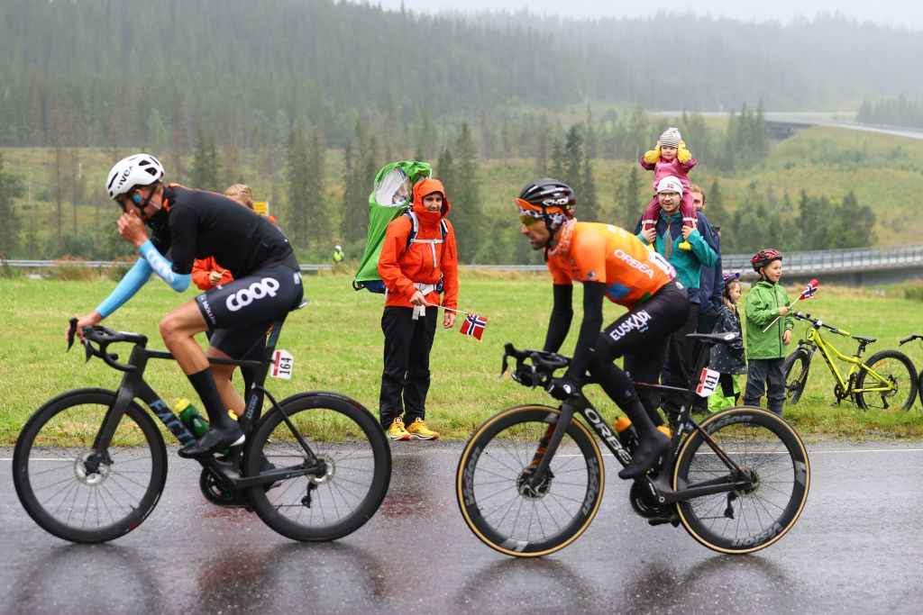 MO I RANA NORWAY AUGUST 11 Fans cheer the breakaway during the 9th Arctic Race Of Norway 2022 Stage 1 a 1868km stage from Mo i Rana to Mo i Rana ArcticRace on August 11 2022 in Mo i Rana Norway Photo by Michael SteeleGetty Images