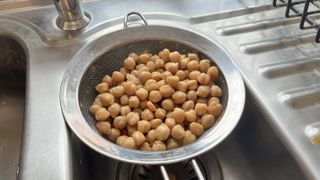 Drained chickpeas
