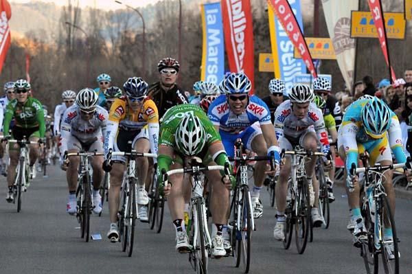 Niko Eeckhout (An Post - Sean Kelly Team) sprints to a stage win.