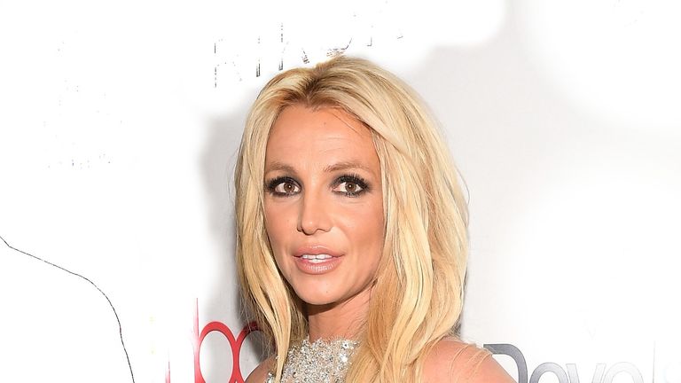 Britney Spears worries fans with 'creepy' children video