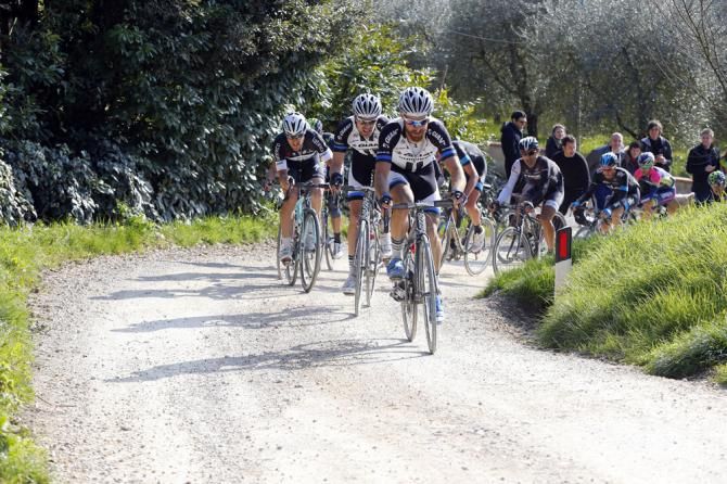 Giant-Shimano lead the chase of Sagan and Kwiatkowski