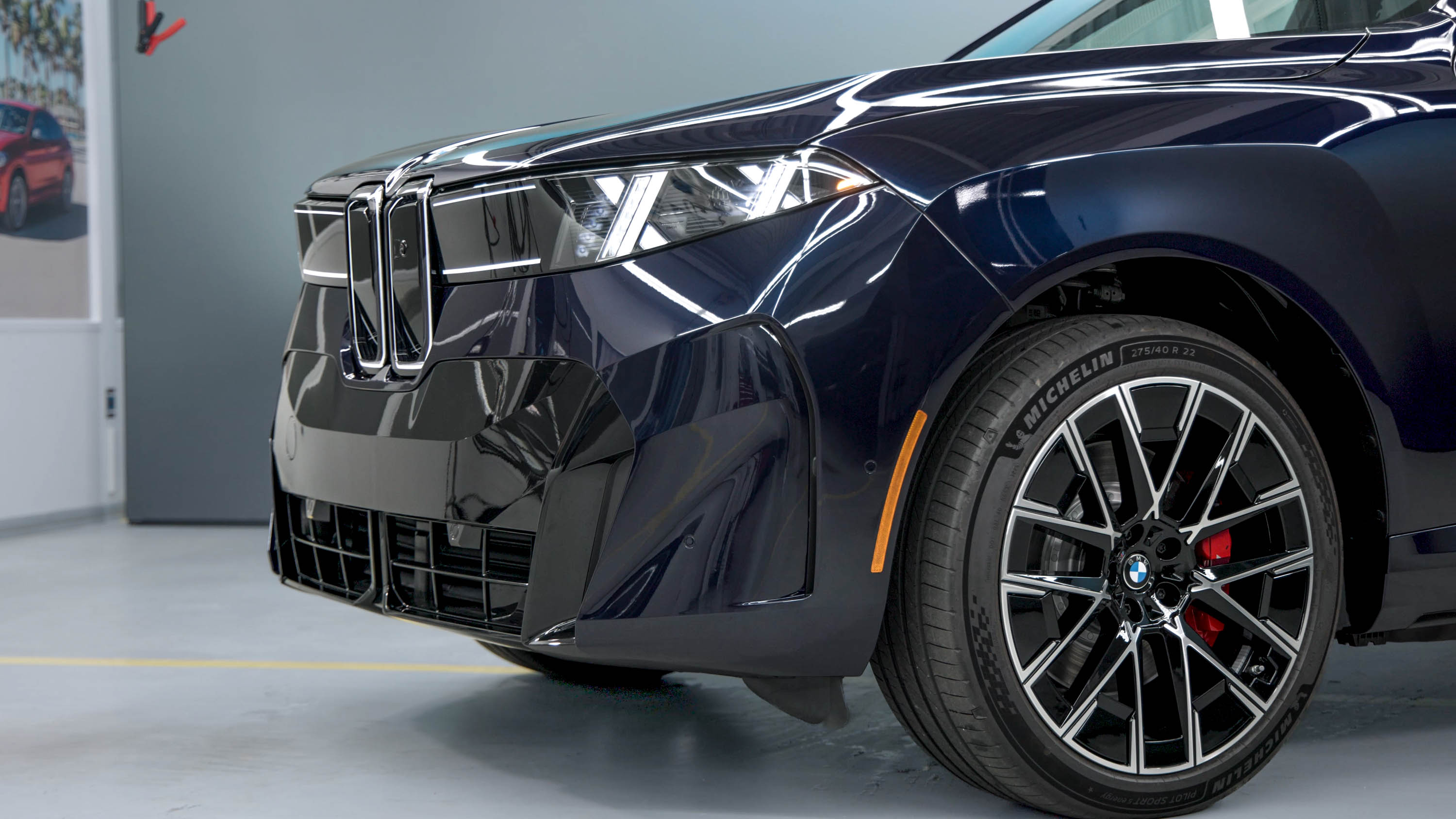 BMW iX5 EV
