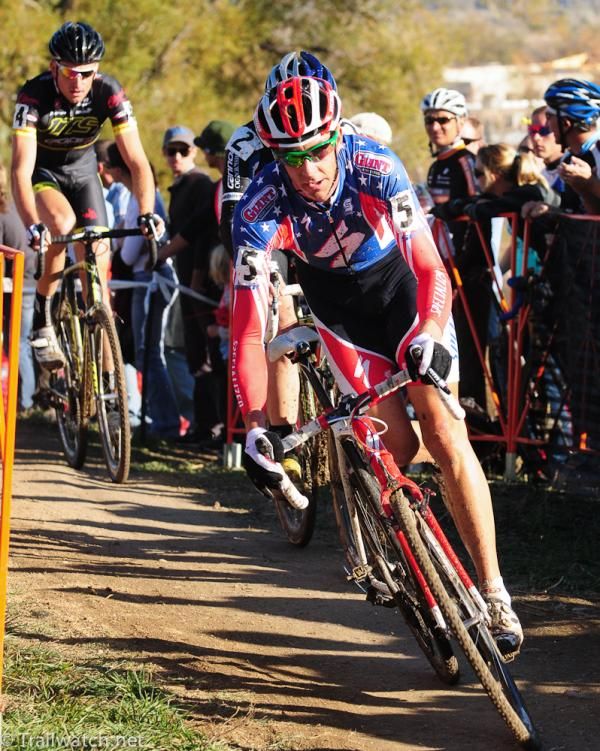 Todd Wells (Specialized) leads into the huge set of steps on lap one