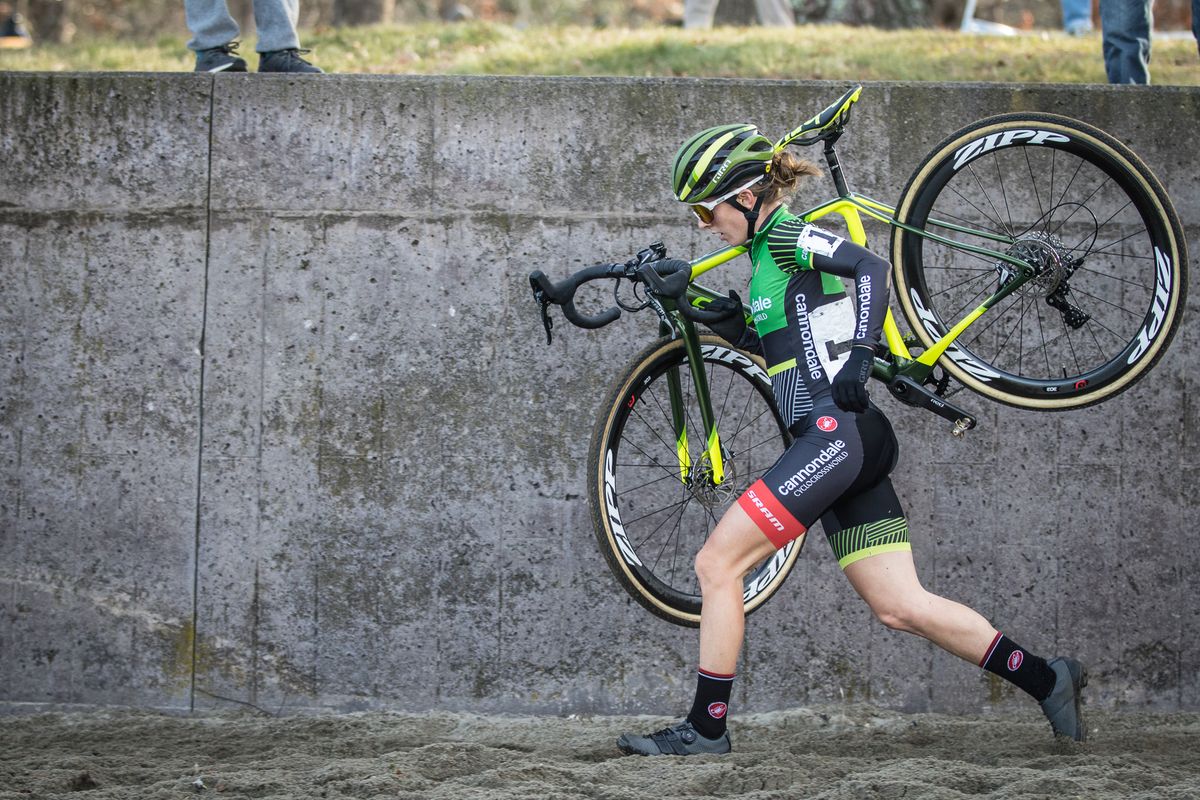 Kaitlin Keough (Cannondale p/b Cyclocrossworld.com) runs through the sand