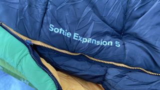 Snugpak Softie Expansion 5: logo and zip