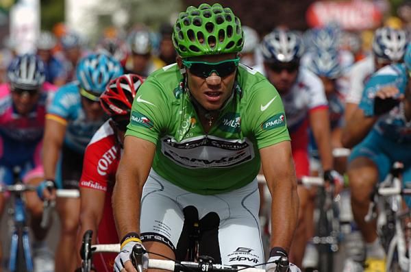 Thor Hushovd (Cervelo TestTeam) went too early and faded to fifth.