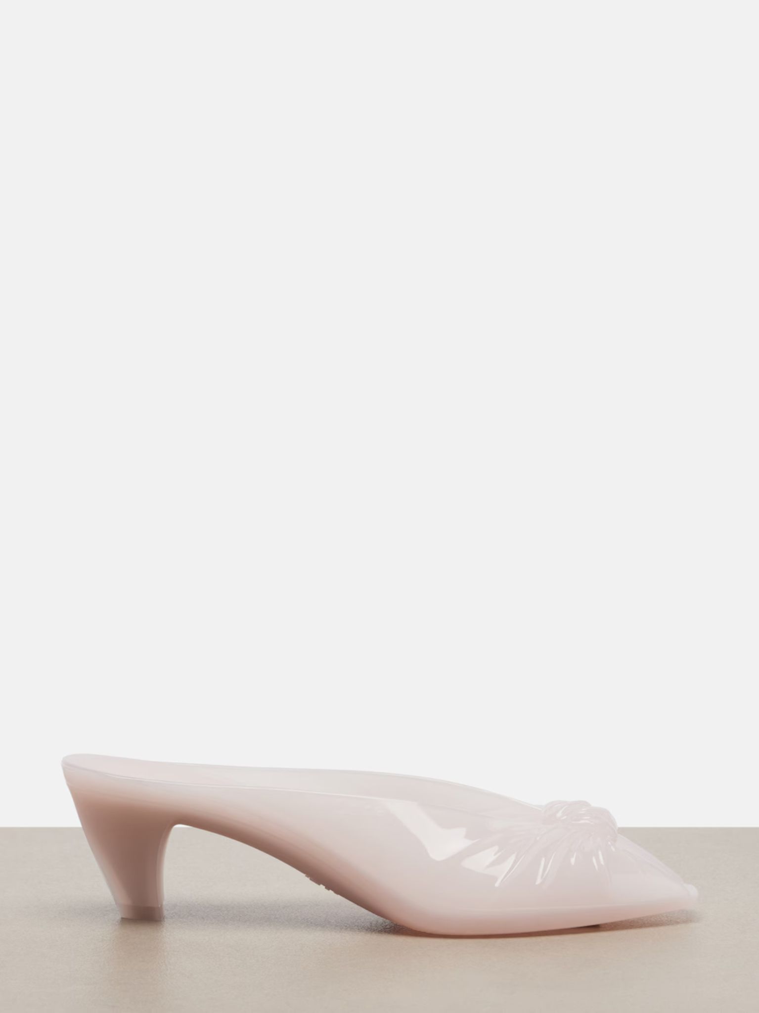 Jelly shoes trend