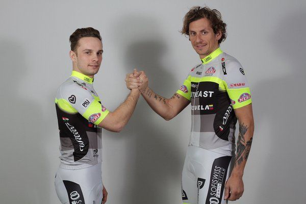 Filippo Pozzato and Jakub Mareczko of Southeast-Venezuela.