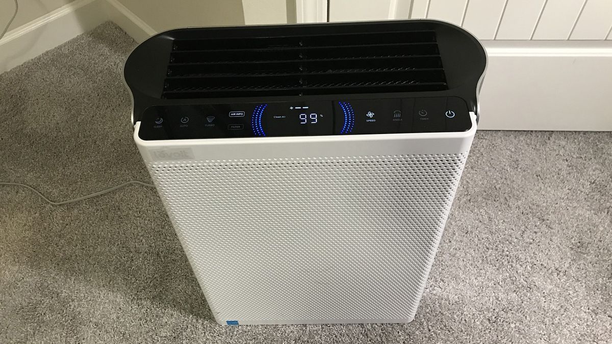 Levoit EverestAir air purifier in reviewer's hallway