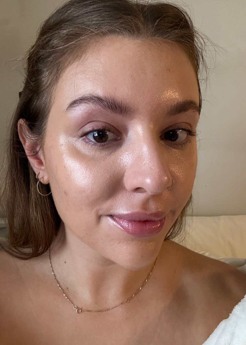 Beauty editor Rebecca after applying the TirTir Foundation