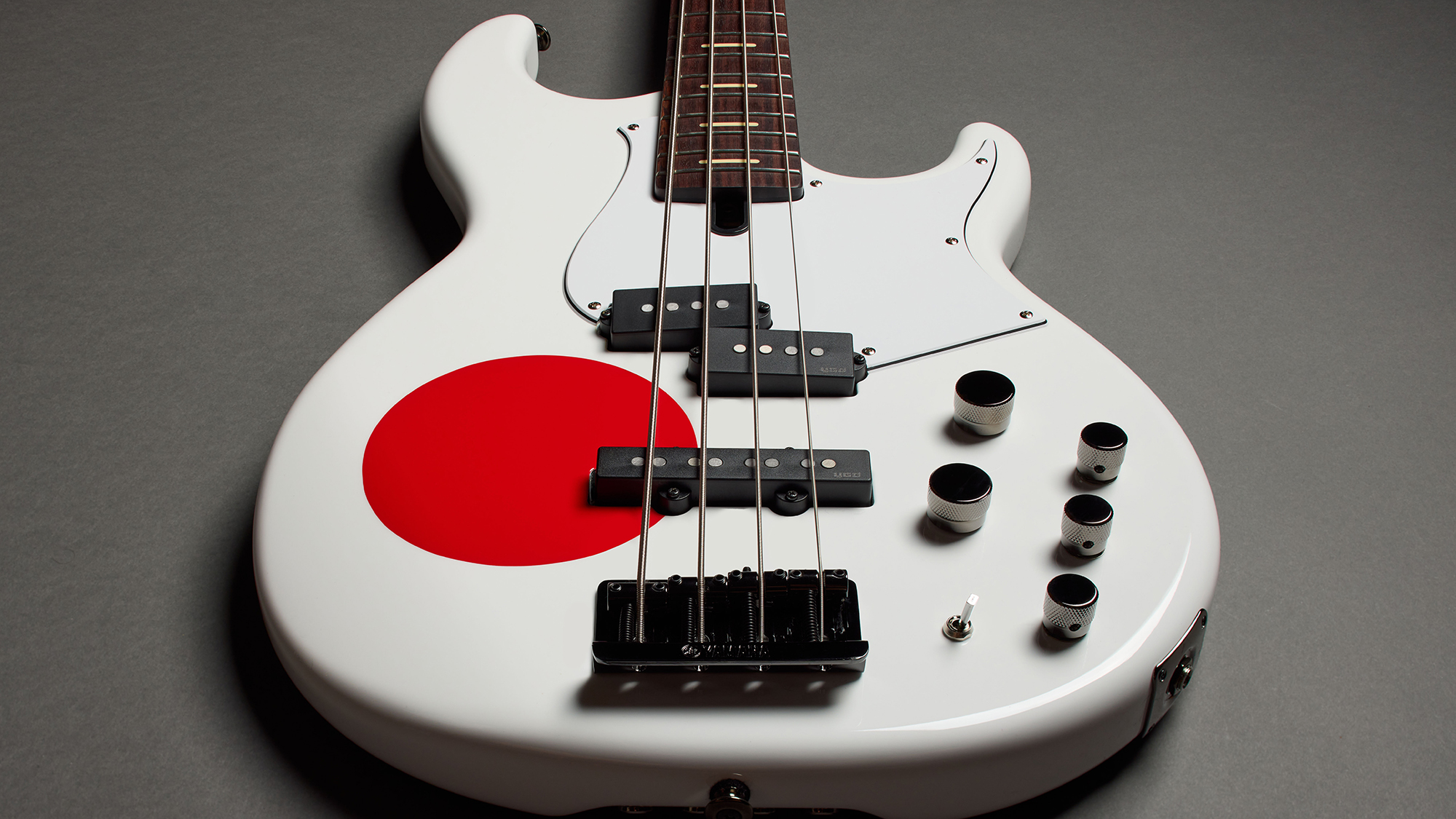 The Smashing Pumpkins x Yamaha guitars